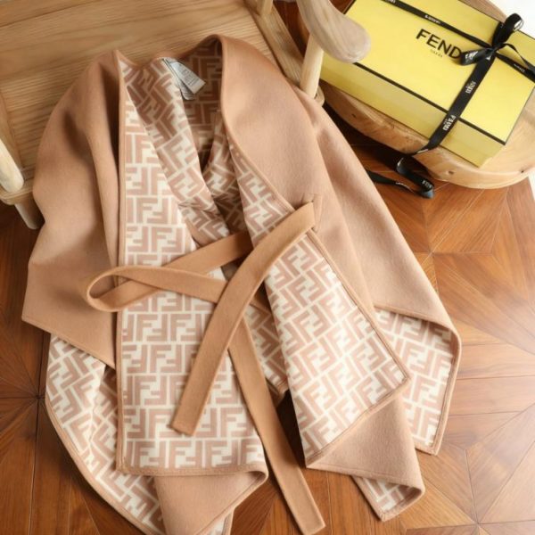 replica,repliche,fake,1:1,earrings,bracelet,ring,jewelry Mantella Fendi con cintura, nuova mantella FF reversibile (TOGWK)