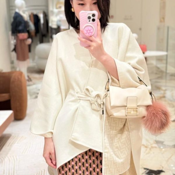 replica,repliche,fake,1:1,earrings,bracelet,ring,jewelry Mantella Fendi con cintura, nuova mantella FF reversibile (44Z46)
