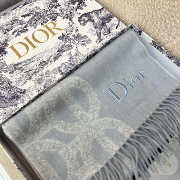 replica,repliche,fake,1:1,earrings,bracelet,ring,jewelry Sciarpa piccola in cashmere Dior (8VJLO)