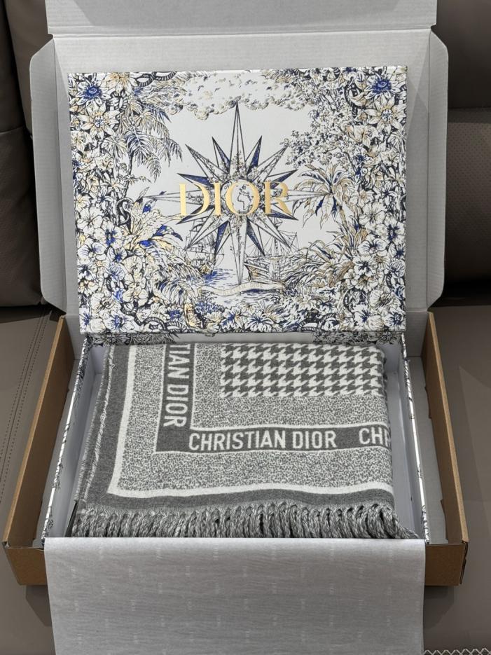 replica,repliche,fake,1:1,earrings,bracelet,ring,jewelry Scialle reversibile Dior grigio chiaro pied de poule (UODDG) replica,repliche,fake,1:1,earrings,bracelet,ring,jewelry Scialle reversibile Dior grigio chiaro pied de poule (UODDG)
