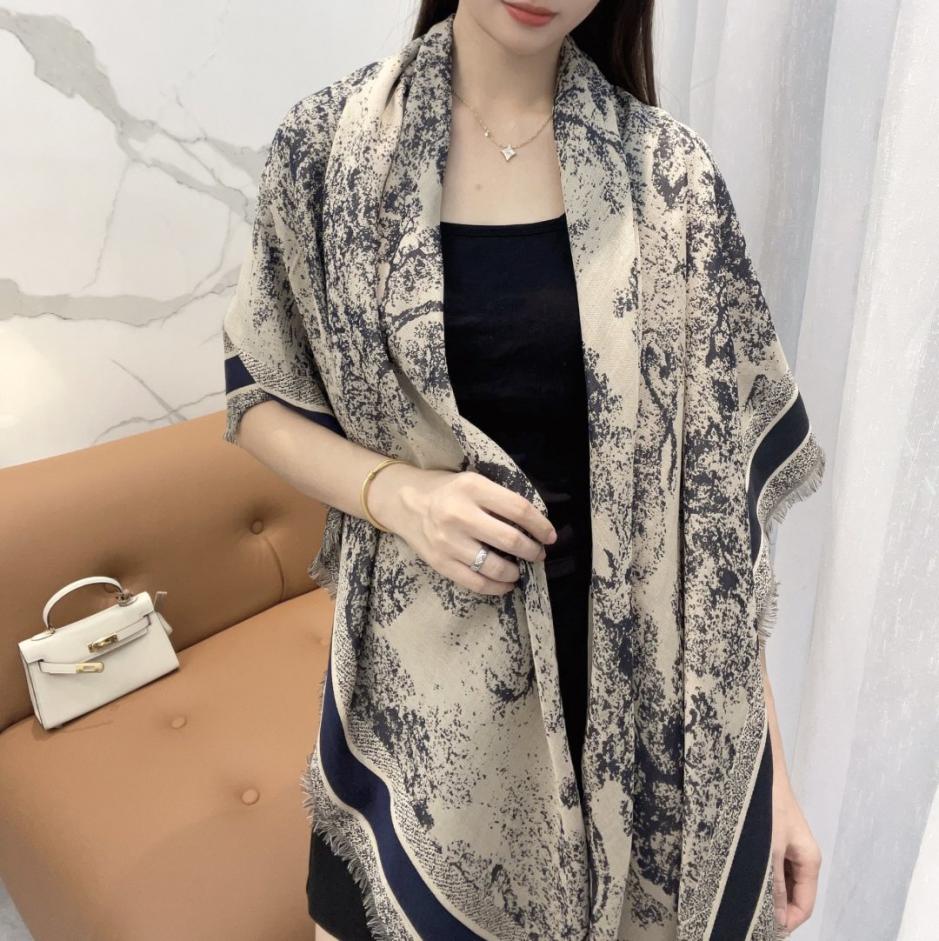 replica,repliche,fake,1:1,earrings,bracelet,ring,jewelry L’ultimo fazzoletto in cashmere in stile boutique di Dior, con motivi di animali della giungla, al prezzo di 140 (ZOI0K). replica,repliche,fake,1:1,earrings,bracelet,ring,jewelry L’ultimo fazzoletto in cashmere in stile boutique di Dior, con motivi di animali della giungla, al prezzo di 140 (ZOI0K).