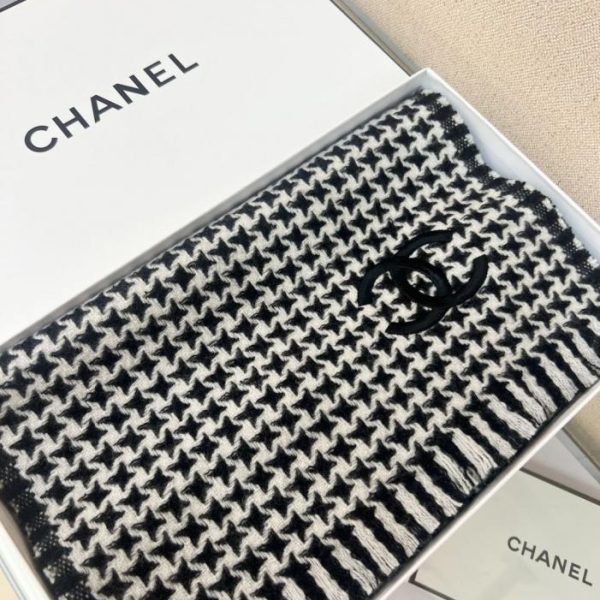 replica,repliche,fake,1:1,earrings,bracelet,ring,jewelry Sciarpa in cashmere lavorato a maglia con doppia C di Chanel (HDZSY)