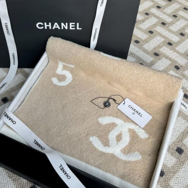 replica,repliche,fake,1:1,earrings,bracelet,ring,jewelry Sciarpa in cashmere lavorato a maglia Chanel n. 5 (K68RS)