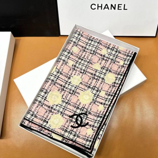 replica,repliche,fake,1:1,earrings,bracelet,ring,jewelry Novità autunno/inverno Chanel: Tweed e Camelia – Sciarpa lunga reversibile tonale (ZFMGR)