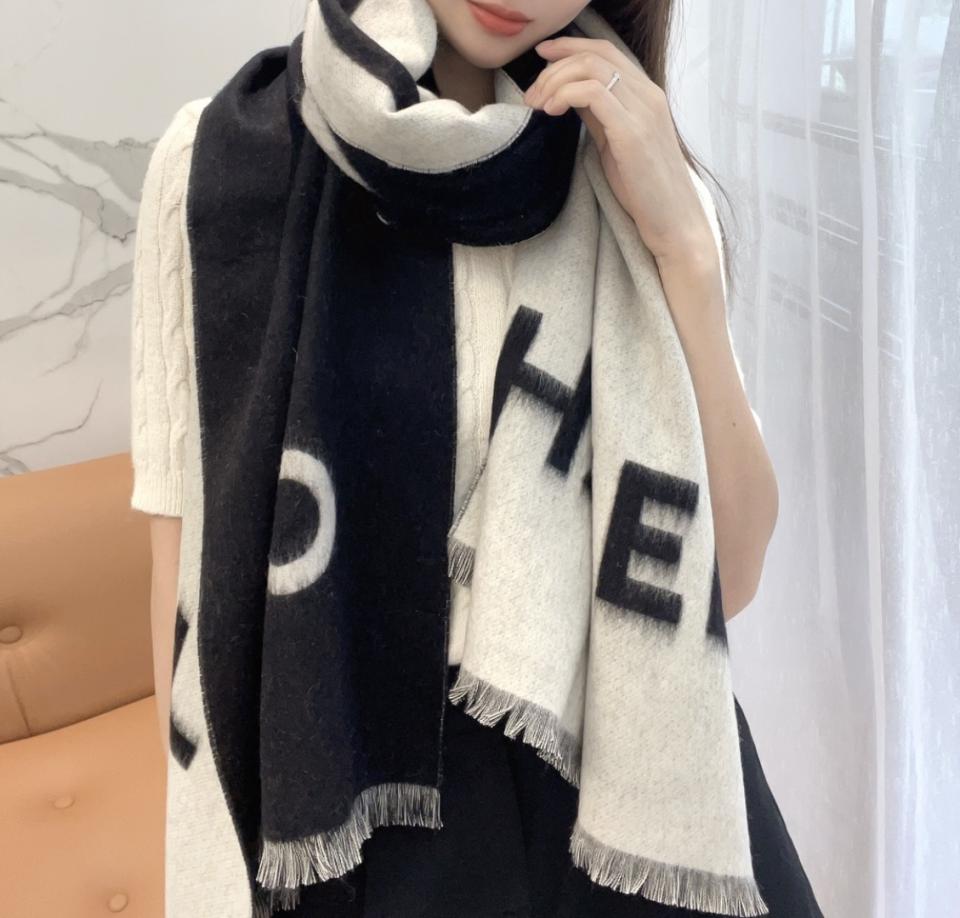 replica,repliche,fake,1:1,earrings,bracelet,ring,jewelry Scialle classico in cashmere Chanel (O7FZZ) replica,repliche,fake,1:1,earrings,bracelet,ring,jewelry Scialle classico in cashmere Chanel (O7FZZ)