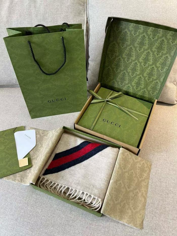 replica,repliche,fake,1:1,earrings,bracelet,ring,jewelry GUCCI Nuova sciarpa lunga unisex, bianco sporco, jacquard con doppia G (3OQ75) replica,repliche,fake,1:1,earrings,bracelet,ring,jewelry GUCCI Nuova sciarpa lunga unisex, bianco sporco, jacquard con doppia G (3OQ75)