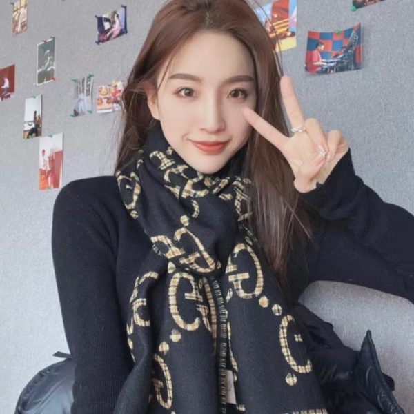 replica,repliche,fake,1:1,earrings,bracelet,ring,jewelry Sciarpa reversibile bicolore con motivo a quadri classici GUCCI (NKTZ2)