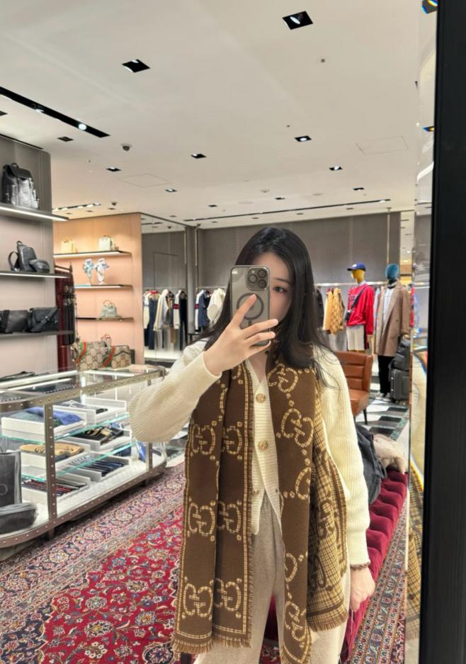 replica,repliche,fake,1:1,earrings,bracelet,ring,jewelry Sciarpa in lana e seta con lettere in stile Gucci (KDDQ2) replica,repliche,fake,1:1,earrings,bracelet,ring,jewelry Sciarpa in lana e seta con lettere in stile Gucci (KDDQ2)