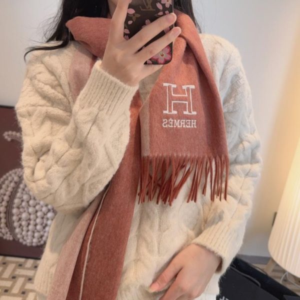 replica,repliche,fake,1:1,earrings,bracelet,ring,jewelry Sciarpa reversibile Hermès, 100% pelle di agnello (FMC1A)