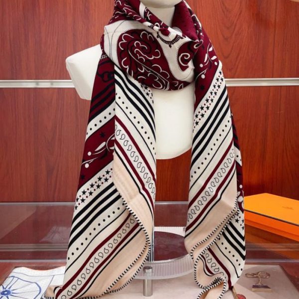 replica,repliche,fake,1:1,earrings,bracelet,ring,jewelry Sciarpa in cashmere Hermès Amazonian Celebration (IKNAE)