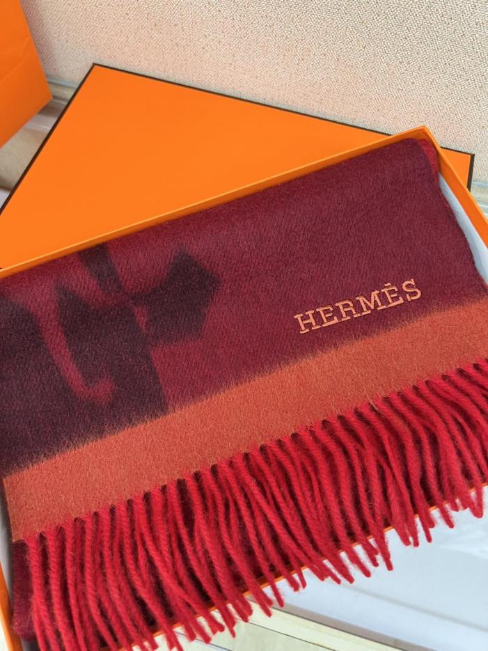 replica,repliche,fake,1:1,earrings,bracelet,ring,jewelry Sciarpa in cashmere jacquard di Hermès ispirata al mondo equestre, taglia piccola (8ZYHB) replica,repliche,fake,1:1,earrings,bracelet,ring,jewelry Sciarpa in cashmere jacquard di Hermès ispirata al mondo equestre, taglia piccola (8ZYHB)