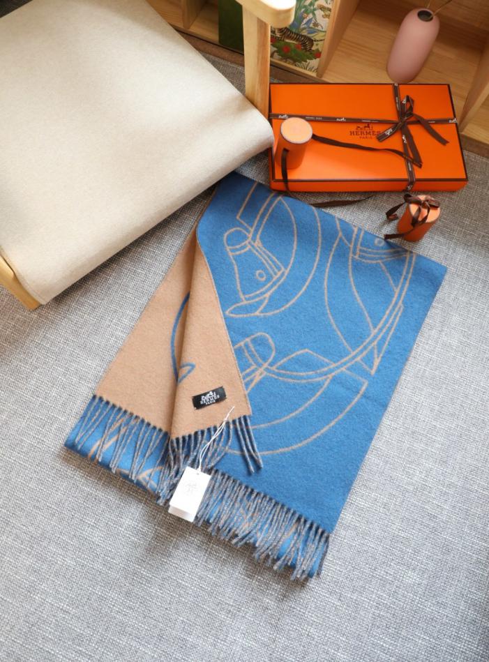 replica,repliche,fake,1:1,earrings,bracelet,ring,jewelry Scialle Hermes a doppia faccia con testa di cavallo, jacquard extra spesso a doppia faccia (VLIMB) replica,repliche,fake,1:1,earrings,bracelet,ring,jewelry Scialle Hermes a doppia faccia con testa di cavallo, jacquard extra spesso a doppia faccia (VLIMB)
