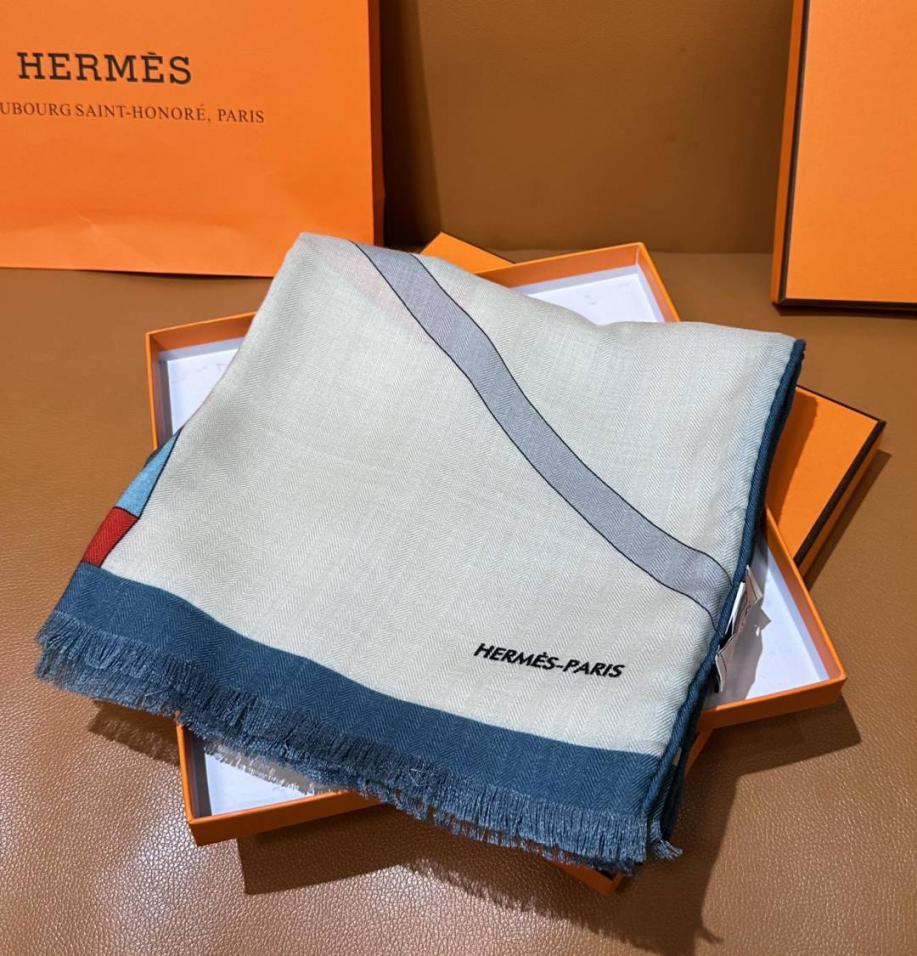 replica,repliche,fake,1:1,earrings,bracelet,ring,jewelry Sciarpa rettangolare in seta e cashmere con motivo reversibile Hermes Top Depart (OSJCG) replica,repliche,fake,1:1,earrings,bracelet,ring,jewelry Sciarpa rettangolare in seta e cashmere con motivo reversibile Hermes Top Depart (OSJCG)