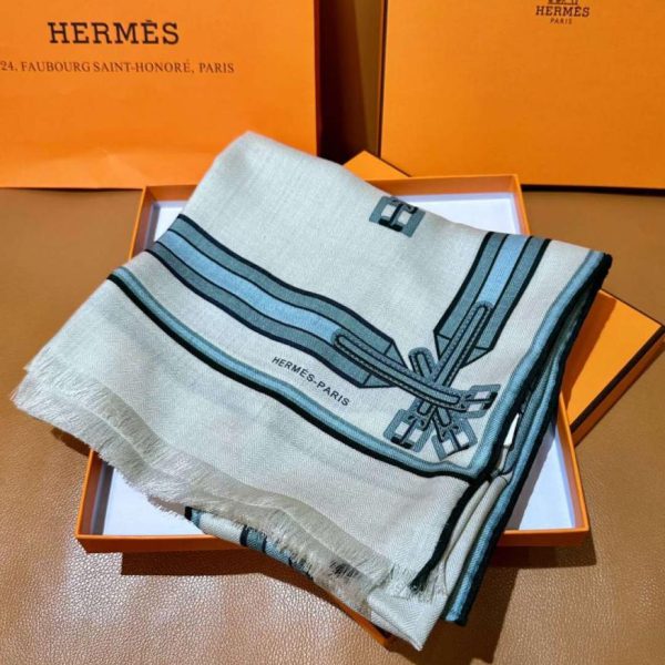 replica,repliche,fake,1:1,earrings,bracelet,ring,jewelry Sciarpa in seta e lana con cintura a sella HERMES (SD8R9) – Come nelle boutique