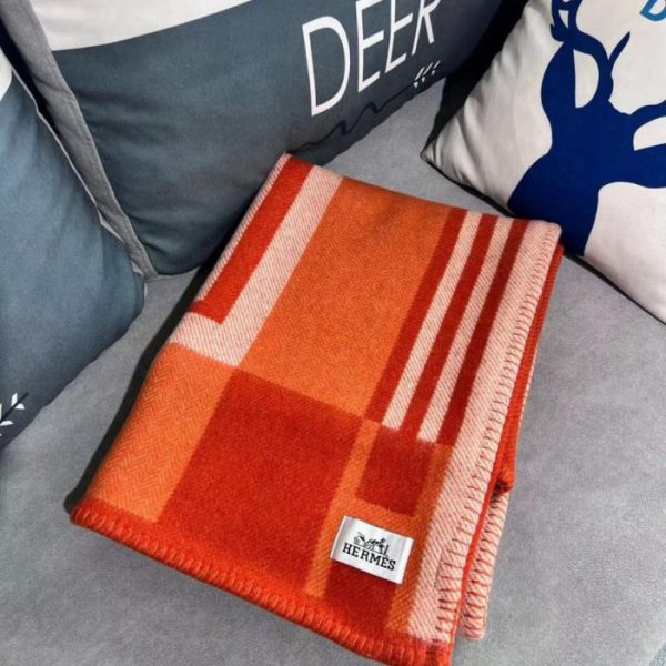 replica,repliche,fake,1:1,earrings,bracelet,ring,jewelry La nuova coperta in misto lana e cashmere jacquard della serie Ithaque di HERMES (26NJE)