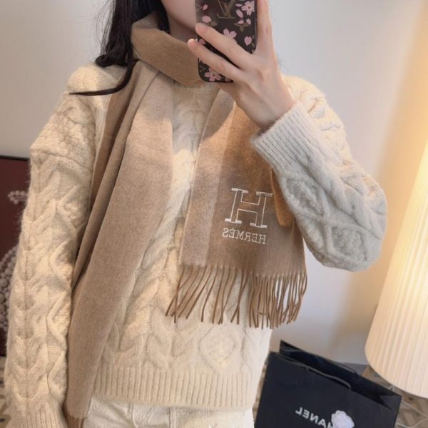 replica,repliche,fake,1:1,earrings,bracelet,ring,jewelry Sciarpa reversibile Hermès, 100% pelle di agnello (GCU1B)