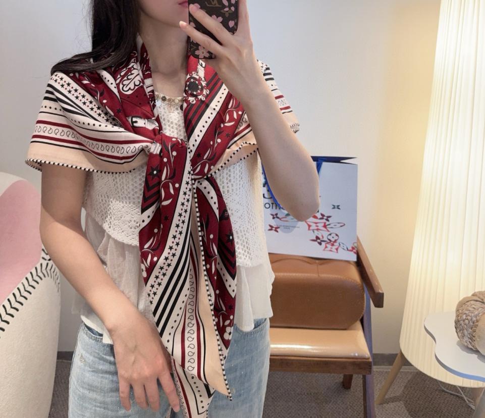 replica,repliche,fake,1:1,earrings,bracelet,ring,jewelry Sciarpa Hermès reversibile in velluto color oro con motivo festival Amazon (Z31M1) replica,repliche,fake,1:1,earrings,bracelet,ring,jewelry Sciarpa Hermès reversibile in velluto color oro con motivo festival Amazon (Z31M1)