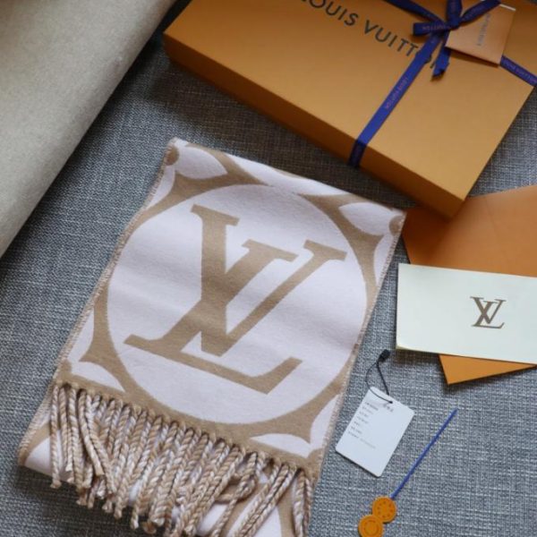 replica,repliche,fake,1:1,earrings,bracelet,ring,jewelry Sciarpa LV extra lunga, stretta e circolare, unisex, classico motivo LV, jacquard tinto in filo double-face (KSDMA).