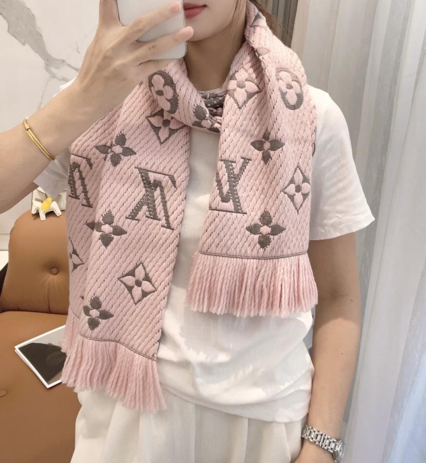 replica,repliche,fake,1:1,earrings,bracelet,ring,jewelry Sciarpa in lana autunno/inverno Louis Vuitton, sciarpa/scialle in cashmere spesso e caldo (HAE0W) replica,repliche,fake,1:1,earrings,bracelet,ring,jewelry Sciarpa in lana autunno/inverno Louis Vuitton, sciarpa/scialle in cashmere spesso e caldo (HAE0W)