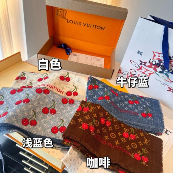 replica,repliche,fake,1:1,earrings,bracelet,ring,jewelry Fazzoletto Monogram Cerise LV × TM, Louis Vuitton x Takashi Murakami Reissue Series Monogram Pattern (QK2QE)