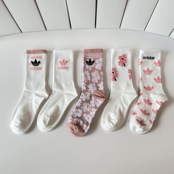 replica,repliche,fake,1:1,earrings,bracelet,ring,jewelry Calzini Adidas New Originals di media lunghezza, 5 paia per scatola (DGUI1)