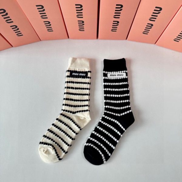 replica,repliche,fake,1:1,earrings,bracelet,ring,jewelry MiuMiu New Striped Cashmere Socks, due paia per scatola (ZHK75)