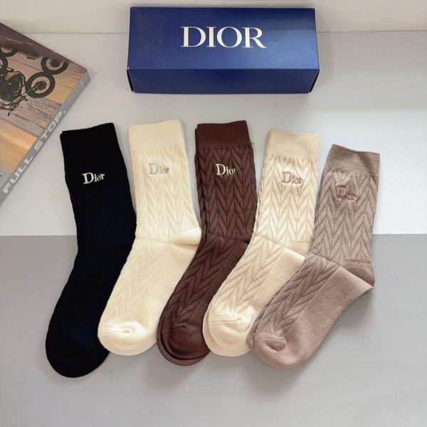 replica,repliche,fake,1:1,earrings,bracelet,ring,jewelry (5 paia per scatola) Le nuove calze classiche con logo ricamato di Dior! Stesso stile di quelle in boutique (25251)