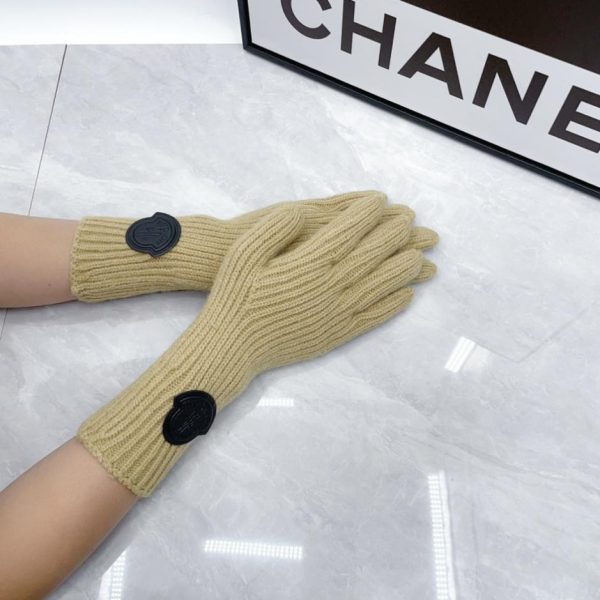 Nuovi guanti in lana MONCLER (XJ26C) - Disponibili nei negozi ufficiali