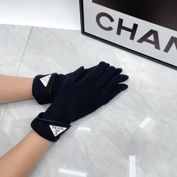 replica,repliche,fake,1:1,earrings,bracelet,ring,jewelry Guanti in pelle di agnello da donna Prada (2NFAT)