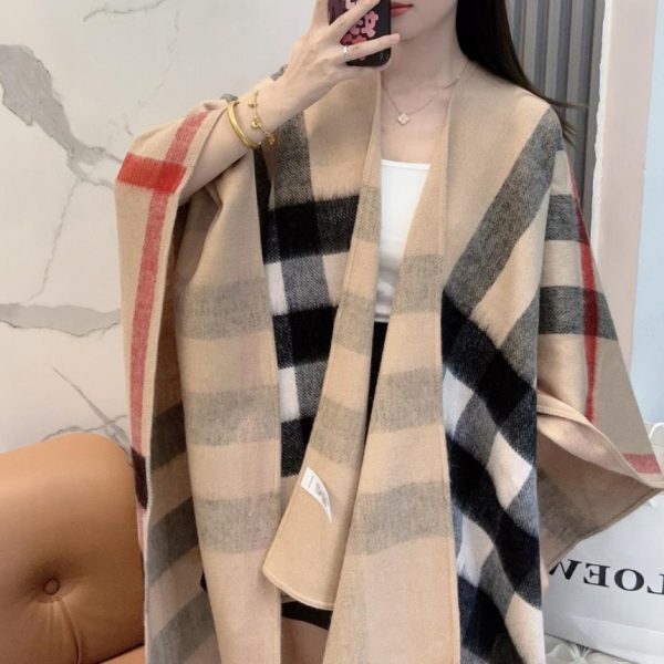 replica,repliche,fake,1:1,earrings,bracelet,ring,jewelry Mantella reversibile Burberry (GM93Y)