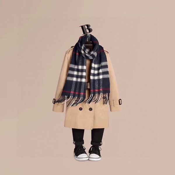 replica,repliche,fake,1:1,earrings,bracelet,ring,jewelry Sciarpa per bambini Burberry (7X9F4) – Versione per famiglie e bambini