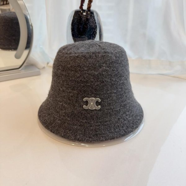 replica,repliche,fake,1:1,earrings,bracelet,ring,jewelry Il nuovo cappello da pescatore lavorato a maglia di Celine, un cappello da pescatore minimalista perfetto per l’autunno e l’inverno (TE8QQ).