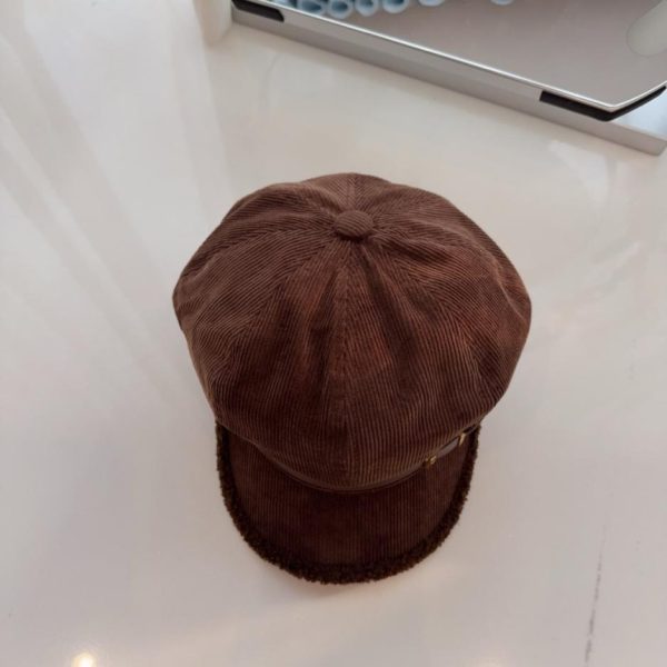 replica,repliche,fake,1:1,earrings,bracelet,ring,jewelry Cappellino da baseball ottagonale in velluto a coste Celine autunno/inverno (XJN12)
