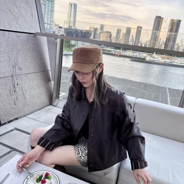 replica,repliche,fake,1:1,earrings,bracelet,ring,jewelry Cappellino newsboy in pelle scamosciata Autunno/Inverno GUCCI (JYMYN)