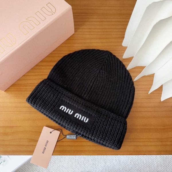 replica,repliche,fake,1:1,earrings,bracelet,ring,jewelry Cappello lavorato a maglia della boutique MIUMIU, colori classici, stile unisex (BOF0Z)