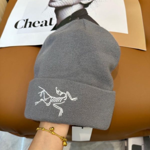 replica,repliche,fake,1:1,earrings,bracelet,ring,jewelry Berretto lavorato a maglia di alta qualità Arc’teryx, ultimo stile autunno/inverno, berretto lavorato a maglia da coppia (A2O12)