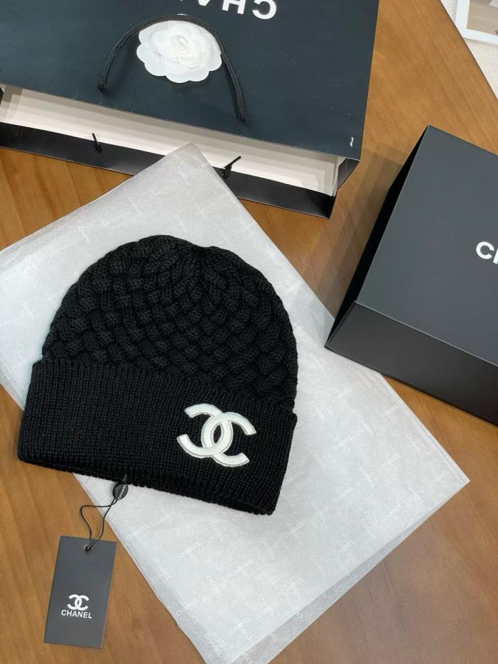 replica,repliche,fake,1:1,earrings,bracelet,ring,jewelry Berretto lavorato a maglia CHANEL in nero, bianco e rosa (KL0K5) replica,repliche,fake,1:1,earrings,bracelet,ring,jewelry Berretto lavorato a maglia CHANEL in nero, bianco e rosa (KL0K5)