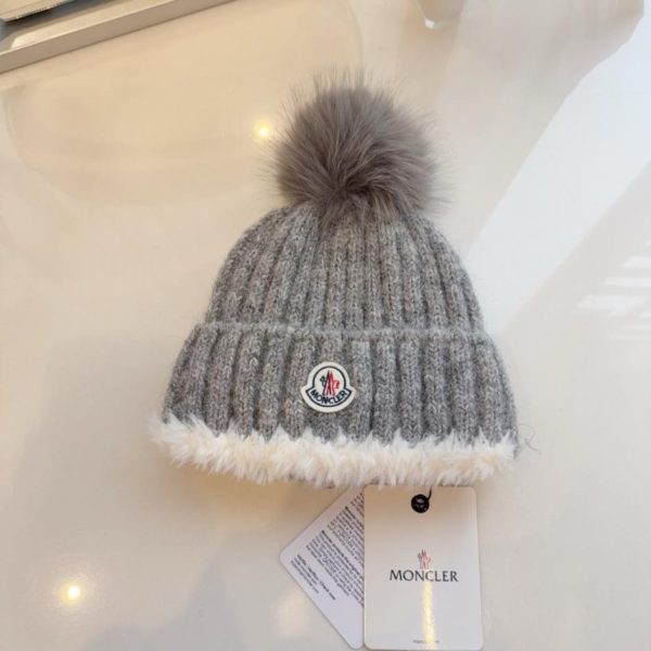 replica,repliche,fake,1:1,earrings,bracelet,ring,jewelry Il nuovo berretto lavorato a maglia di Moncler, spesso e caldo (7W0CL)