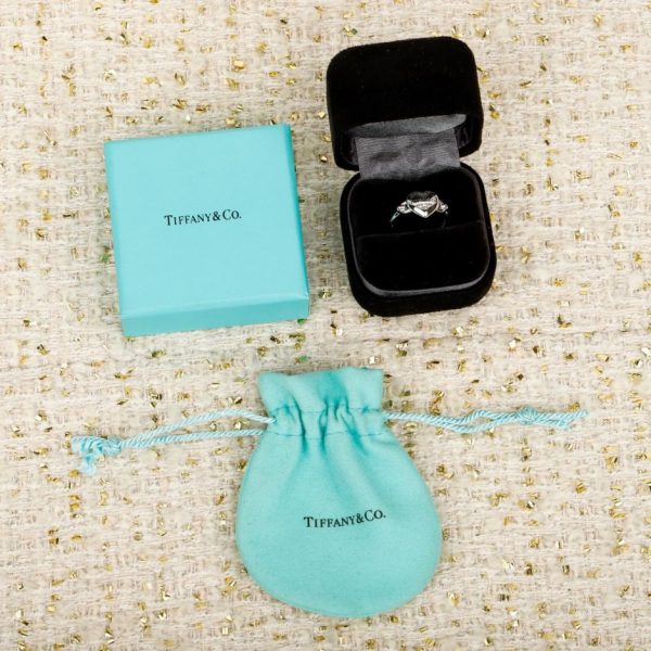 replica,repliche,fake,1:1,earrings,bracelet,ring,jewelry Contatore / Anello smaltato a forma di cuore in edizione limitata per San Valentino, serie Double Heart Tag (05CU6)