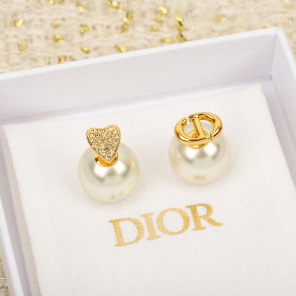 replica,repliche,fake,1:1,earrings,bracelet,ring,jewelry Contatore / 【Orecchini a forma di cuore con diamanti e perle CD】Nuova collezione Cruise (7U3Y7)