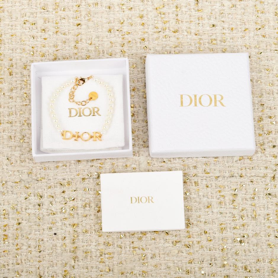 replica,repliche,fake,1:1,earrings,bracelet,ring,jewelry Contatore / 【Bracciale Dior con perle e lettere】(JO71T) replica,repliche,fake,1:1,earrings,bracelet,ring,jewelry Contatore / 【Bracciale Dior con perle e lettere】(JO71T)