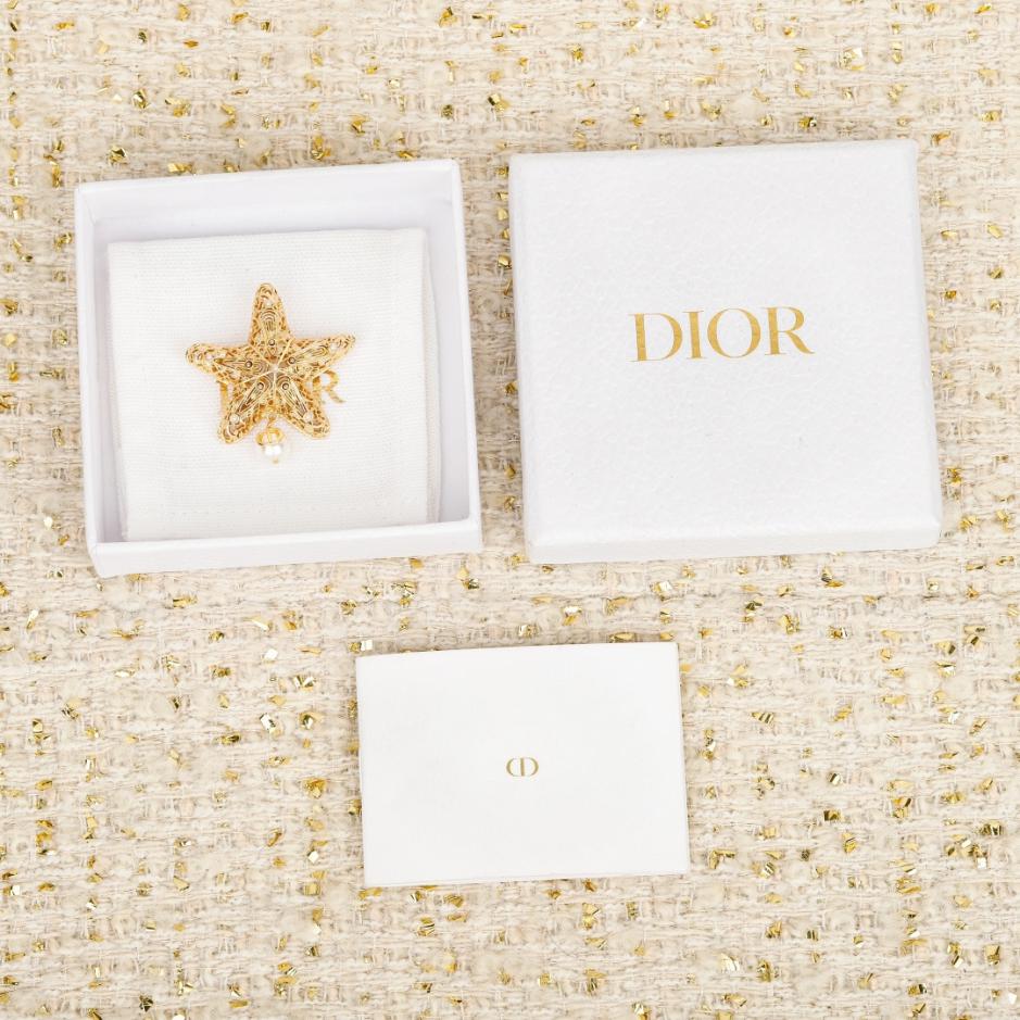replica,repliche,fake,1:1,earrings,bracelet,ring,jewelry Contatore / 【Spilla Dior Starfish CD con perle】(50A53) replica,repliche,fake,1:1,earrings,bracelet,ring,jewelry Contatore / 【Spilla Dior Starfish CD con perle】(50A53)