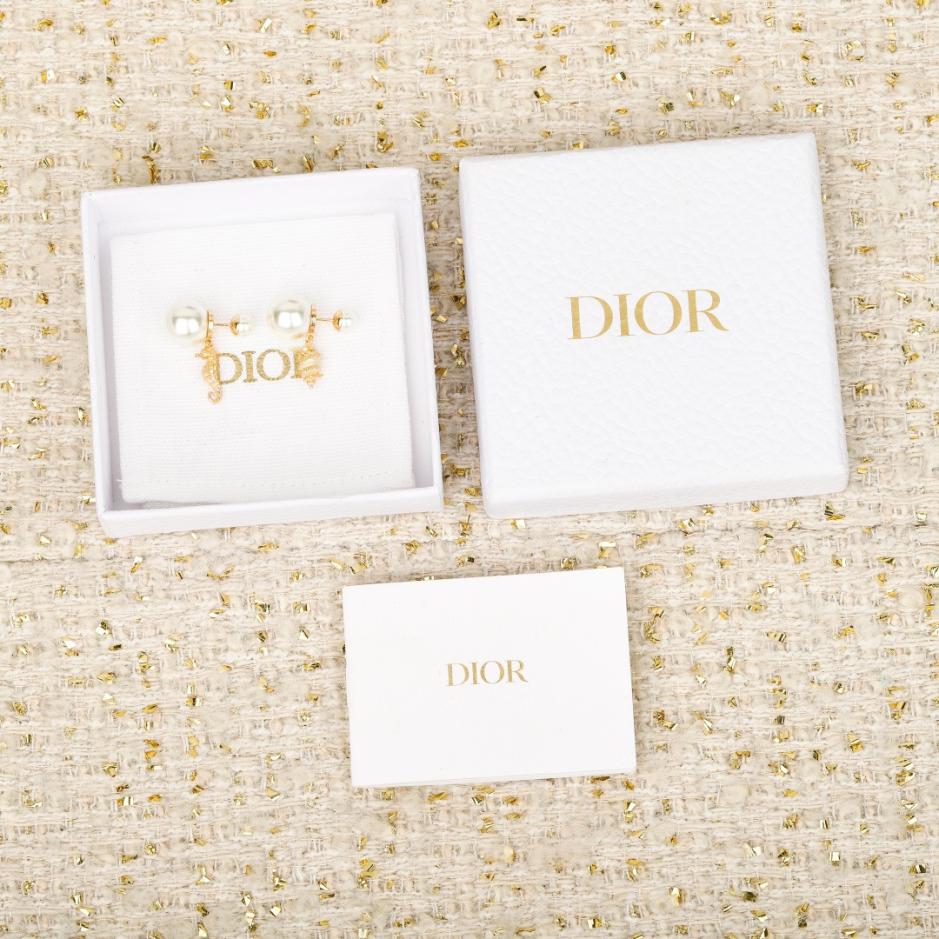 replica,repliche,fake,1:1,earrings,bracelet,ring,jewelry Contatore / 【Orecchini Dior con pendente a forma di cavalluccio marino e conchiglia】(BTFAG) replica,repliche,fake,1:1,earrings,bracelet,ring,jewelry Contatore / 【Orecchini Dior con pendente a forma di cavalluccio marino e conchiglia】(BTFAG)