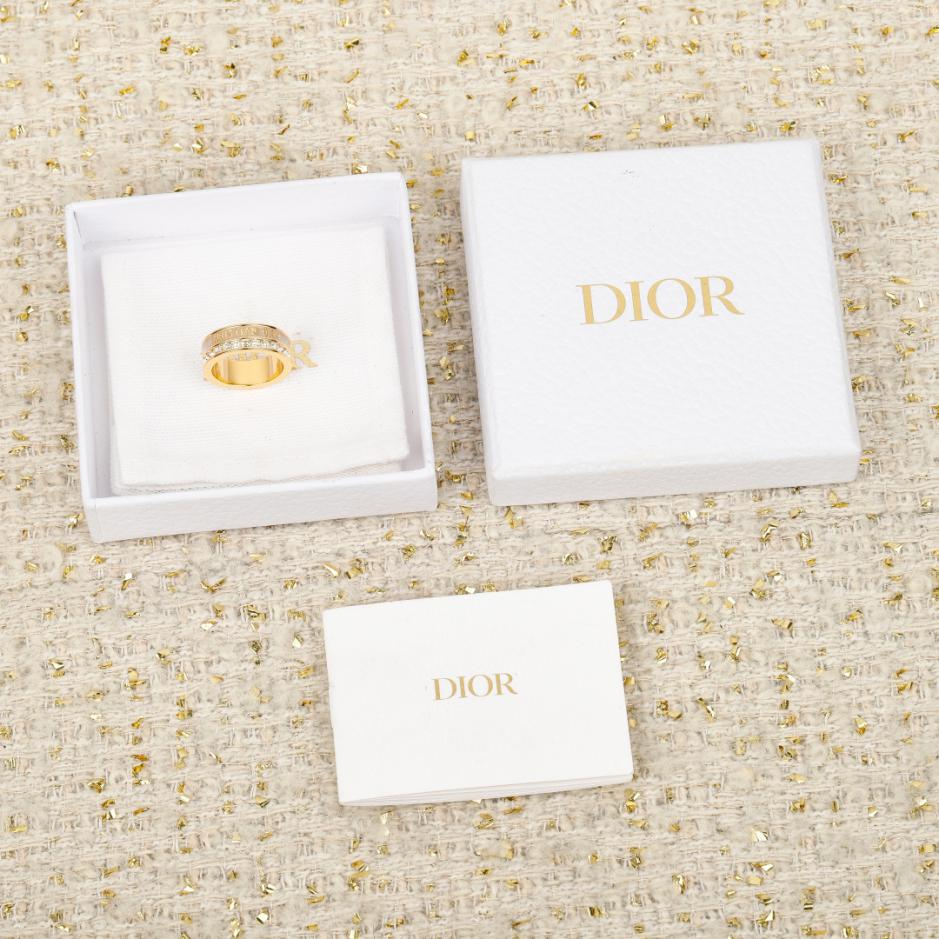 replica,repliche,fake,1:1,earrings,bracelet,ring,jewelry Contatore / 【Anello Dior con strass e lettera a strati】(3WAM9) replica,repliche,fake,1:1,earrings,bracelet,ring,jewelry Contatore / 【Anello Dior con strass e lettera a strati】(3WAM9)