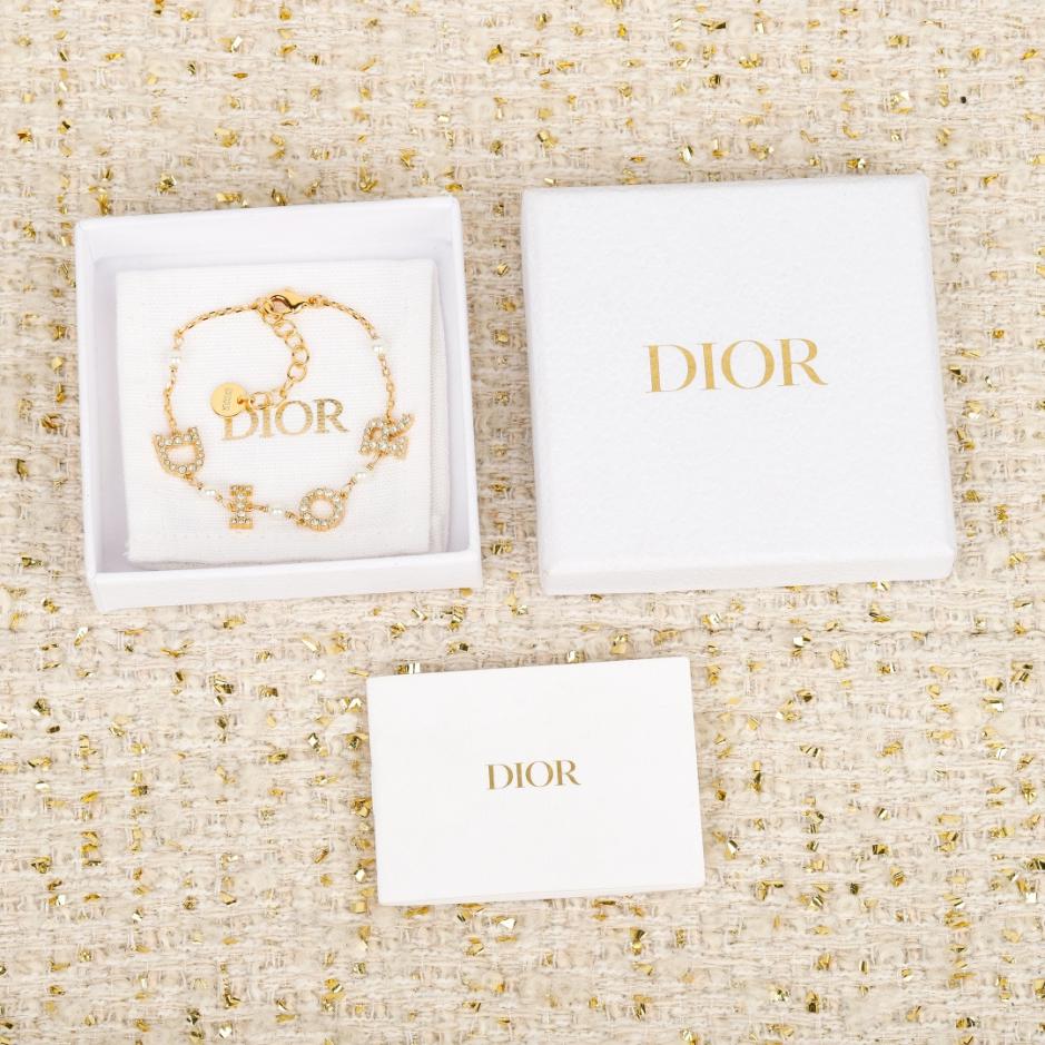 replica,repliche,fake,1:1,earrings,bracelet,ring,jewelry Contatore / 【Bracciale con monogramma Dior e diamanti】(CZ56Z) replica,repliche,fake,1:1,earrings,bracelet,ring,jewelry Contatore / 【Bracciale con monogramma Dior e diamanti】(CZ56Z)