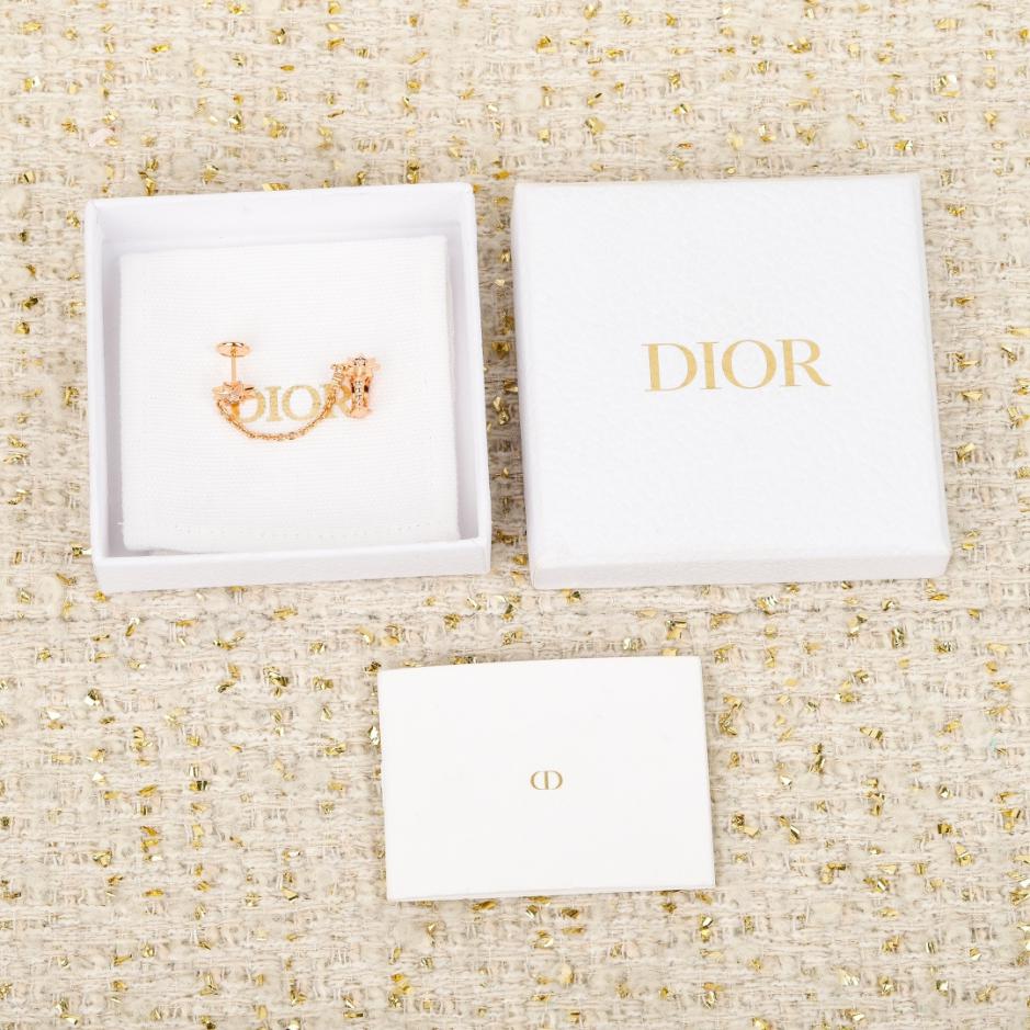 replica,repliche,fake,1:1,earrings,bracelet,ring,jewelry Contatore / Orecchini a clip a stella a otto punte, personalizzabili con oro vero e diamanti. Étoile des Vents reinterpreta il classico motivo a rosa dei venti (197DW). replica,repliche,fake,1:1,earrings,bracelet,ring,jewelry Contatore / Orecchini a clip a stella a otto punte, personalizzabili con oro vero e diamanti. Étoile des Vents reinterpreta il classico motivo a rosa dei venti (197DW).