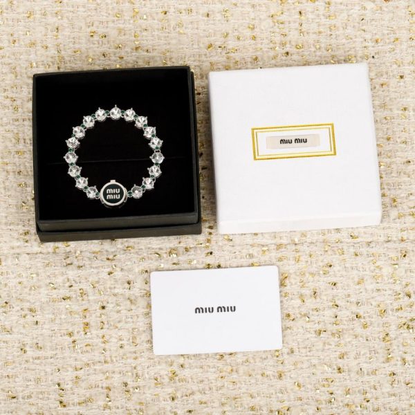 replica,repliche,fake,1:1,earrings,bracelet,ring,jewelry Contatore / 【Bracciale con lettere in smalto MIUMIU e diamanti pieni】(6Y04S)