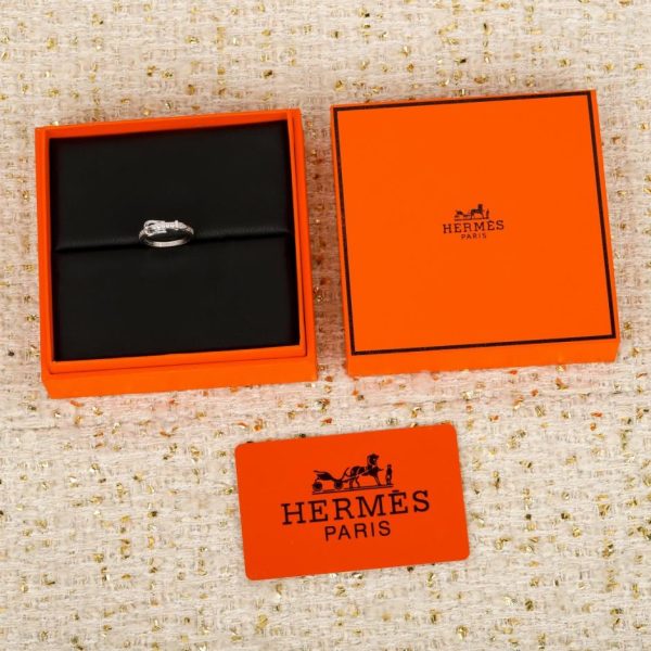 replica,repliche,fake,1:1,earrings,bracelet,ring,jewelry Contatore / Anello Etriviere, versione personalizzata in oro 18 carati e diamanti (5 anni, 5 mesi, 6 giorni).