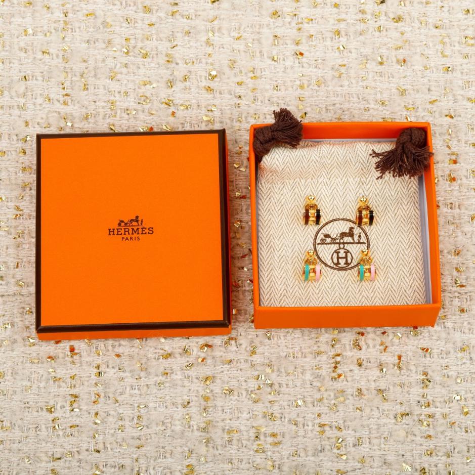 replica,repliche,fake,1:1,earrings,bracelet,ring,jewelry Contatore / Mini orecchini a bottone Hermes (AS8QE) replica,repliche,fake,1:1,earrings,bracelet,ring,jewelry Contatore / Mini orecchini a bottone Hermes (AS8QE)