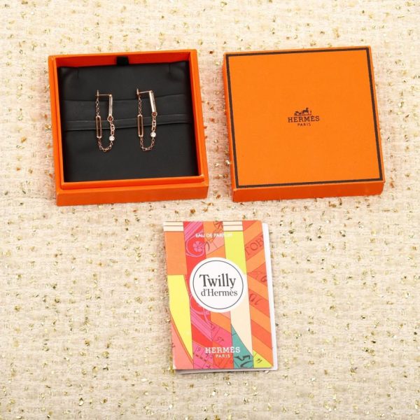 replica,repliche,fake,1:1,earrings,bracelet,ring,jewelry Contatore / Orecchini a forma di naso di maiale, disponibili nella versione personalizzata in oro vero 18 carati e diamanti (N267K).